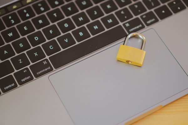 yellow lock on mac computer keyboard vpn services